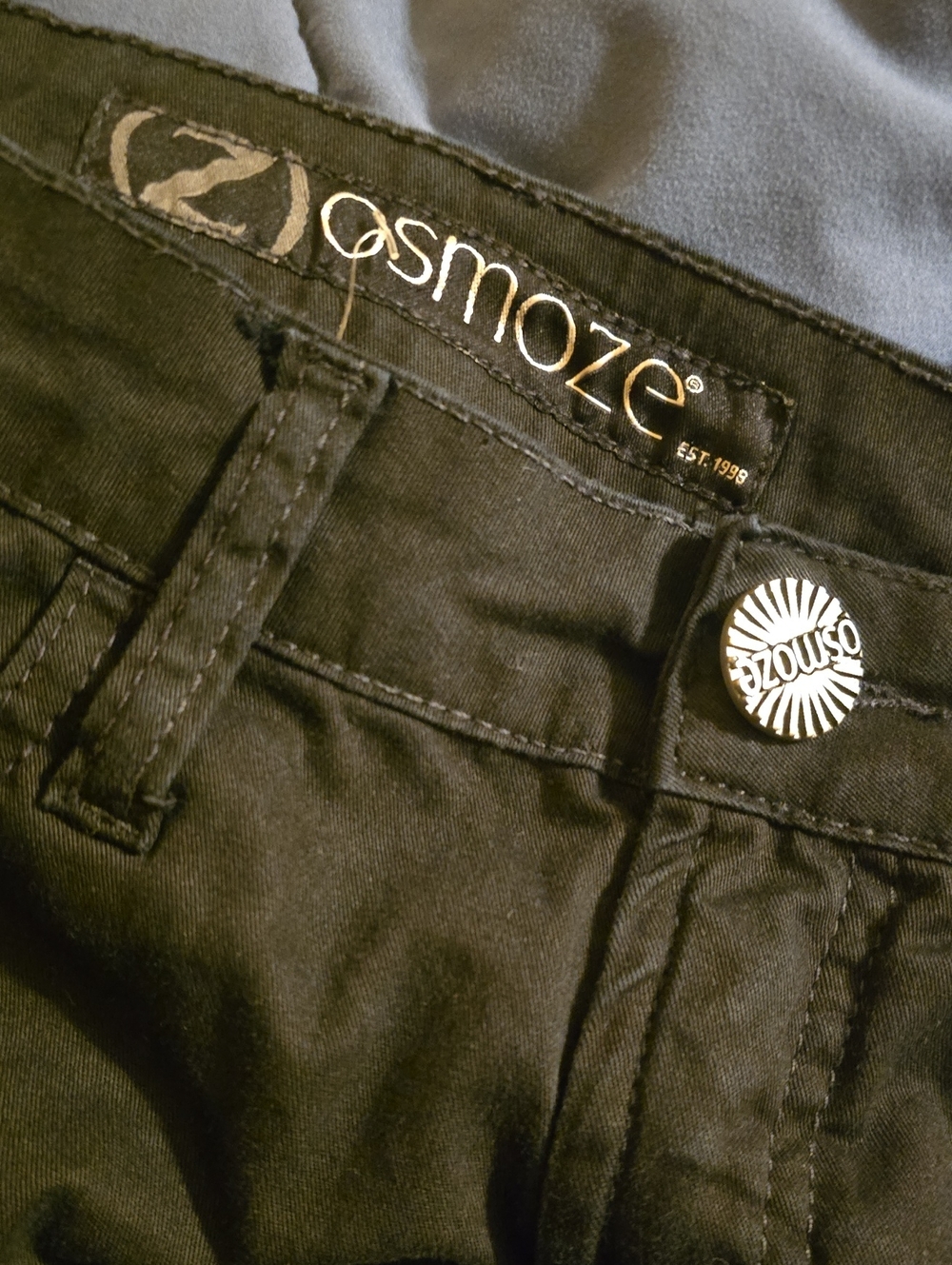 Osmoze Shorts Women's Size 12 Black Bermuda Shorts Frayed-hem
